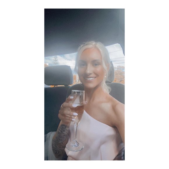 Meet your Posher, Brooke - Picture 1 of 1